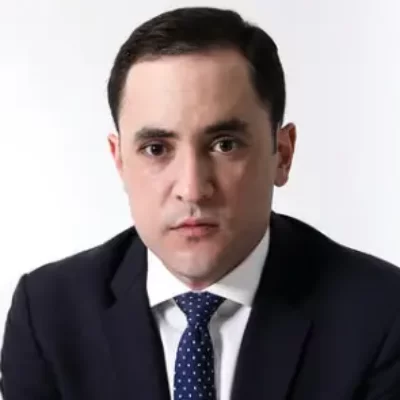 Michael S. Schmidt Wedding, Wife, Daughter, Bio, Age, Net Worth, Education, Books and Height