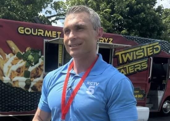 You are currently viewing Luke Dorris KCTV5, Meteorologist, Bio, Age, Family, & Married