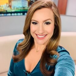 Charly Edsitty ABC13, Bio, Age, Husband, Height, Parents, Salary, Worth