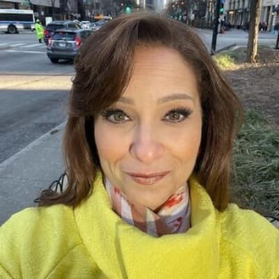 Leah Hope Weight Loss, ABC7, Husband, Bio, Age, Parents, Siblings, Height, Baby and Net Worth