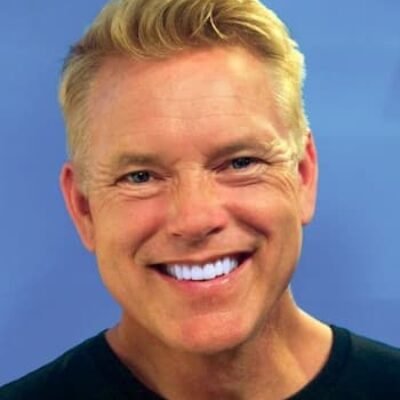 Cory McCloskey Wiki, Age, Wife, Daughters, FOX 10, Family, Net Worth, Salary and Height