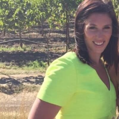 Courtney Fischer ABC 13, Bio, Husband, Wedding, Jewelry,