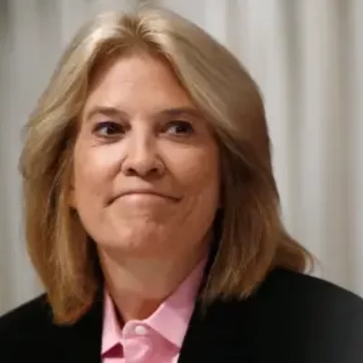 Greta Van Susteren Political Party, Husband, Net Worth, Bio, Age, Newsmax, Salary and Accident