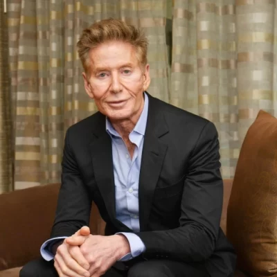 Calvin Klein Designer, Bio, Age, Wiki, Salary, Net Worth, Height, Family, Wife, House