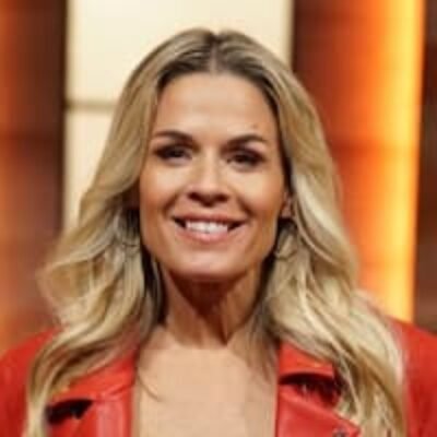 Cat Cora Bio, Age, Wife, Net Worth, House, Restaurants and Cat Food