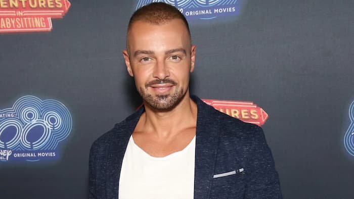 Joey Lawrence Photo