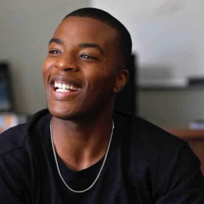 Daniel Ezra Bio, Age, Wiki, Net Worth, Height, Ethnicity, Wife, Parents, Siblings, TV Shows, Movies, All American