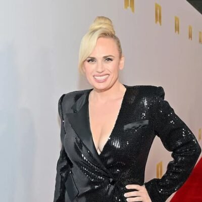 Rebel Wilson Bio, Age, Wiki, Real Na, Height, Nationality, Parents, Married, Net Worth, Weight loss, Pitch Perfect, Movies and TV Shows