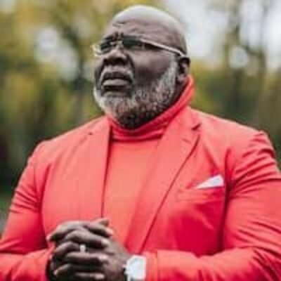 T. D. Jakes Bio, Age, Family, Wife, Children, Net Worth, Ministries and House