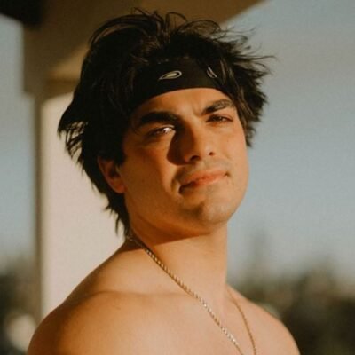 Thomas Petrou TikTok, Bio, Age, Wiki, Net Worth, Height, Brother, Parents, Cousin, Girlfriend