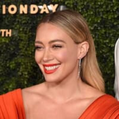 Hilary Duff Bio, Age, Sister, Kids, Women’s Health, Cinderella Story, Metamorphosis, Albums