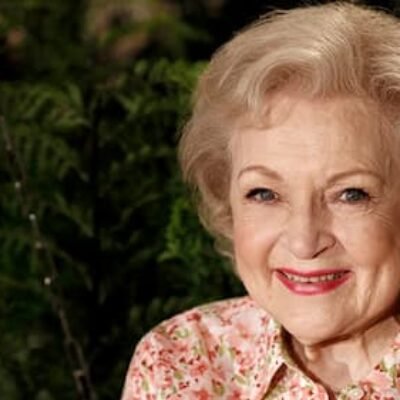 Betty White Bio, Age, Wiki, Birthday, Net Worth, Death