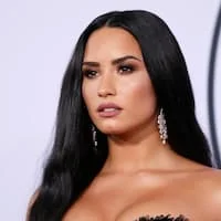 Demi Lovato Bio, Age, Pronouns, Tattoos, Heart Attack, Movies