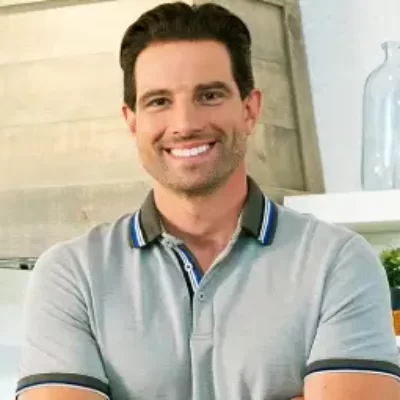 Scott McGillivray Wife, Net Worth, HGTV, Bio, Age, Shows, Home, Salary, Height and Net Worth