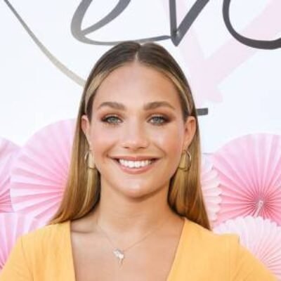 Maddie Ziegler Bio, Age, Net Worth, Boyfriend, Height, Sia, Parents, Siblings, Movies and TV Shows
