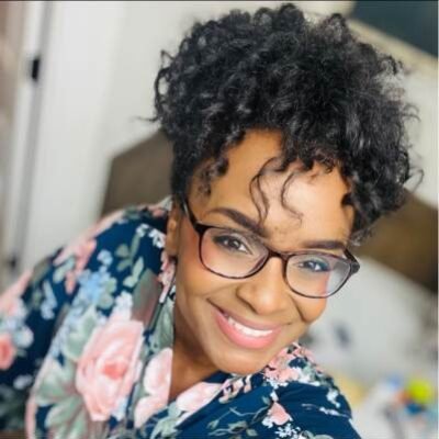 Tara Montpetit Biography, Family Picture, Husband, Age Wedding, Net Worth, Height and Songs